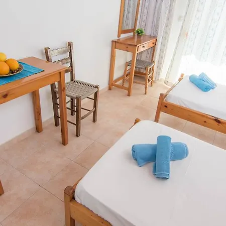 Spiti Kritikos Benitses (Corfu)