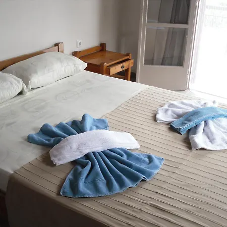 Spiti Kritikos Apartment Benitses (Corfu)