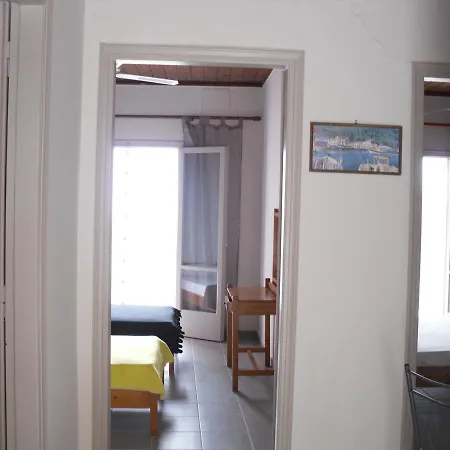 Spiti Kritikos Benitses (Corfu)